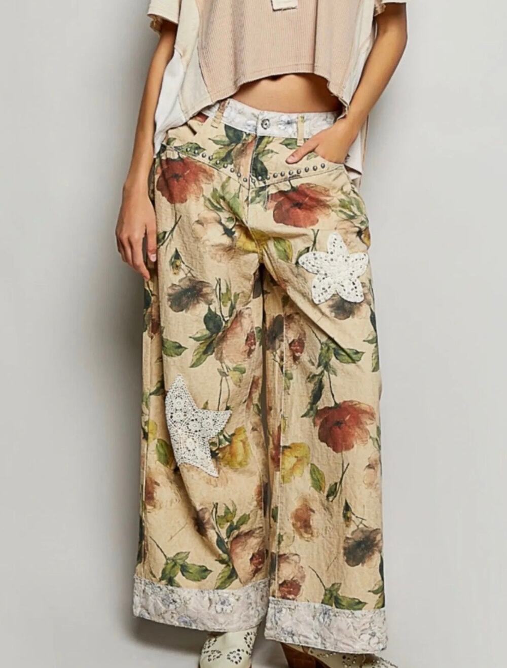 Pol Floral Wide-Leg Boho Pants in Beige with Lace Appliqué & Studs Women’s Sz S